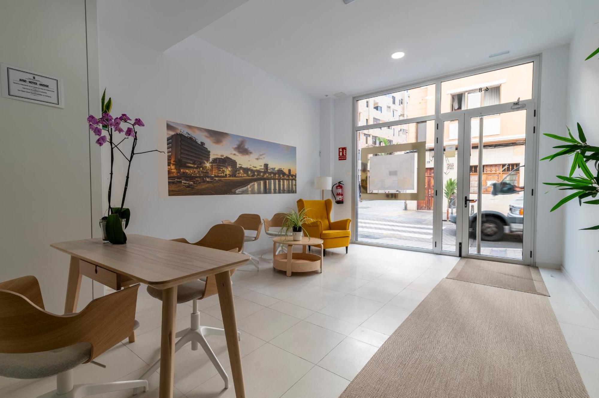 Nuevos Lightbooking Livian Suites Las Palmas Buitenkant foto